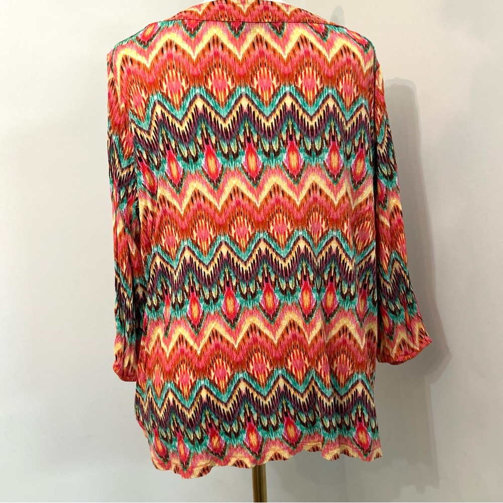 Jones New York Sport Women Top Ikat Chevron Print Split V-Neck W/Tie 3/4 Sleeve - Picture 5 of 9